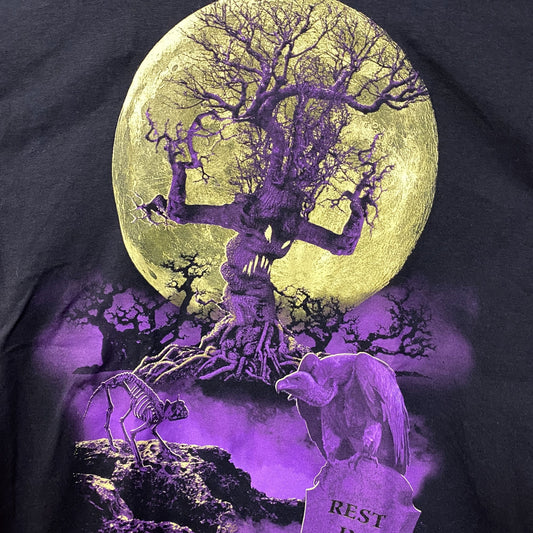 Rest In Pieces Halloween Graveyard Scene T-Shirt Medium