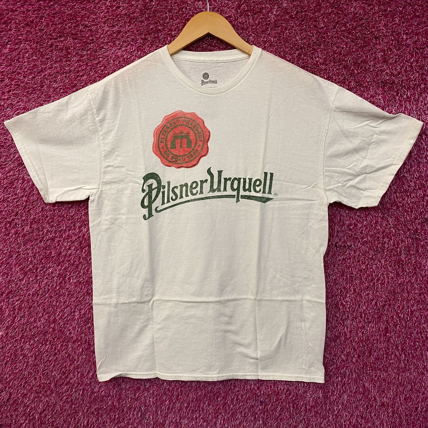 Pilsner Urquell Logo Graphic T-Shirt Medium