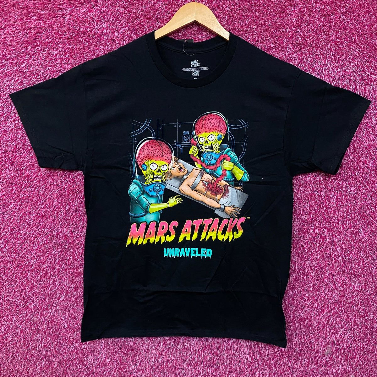 Mars Attacks "Unraveled" Graphic T-Shirt Large