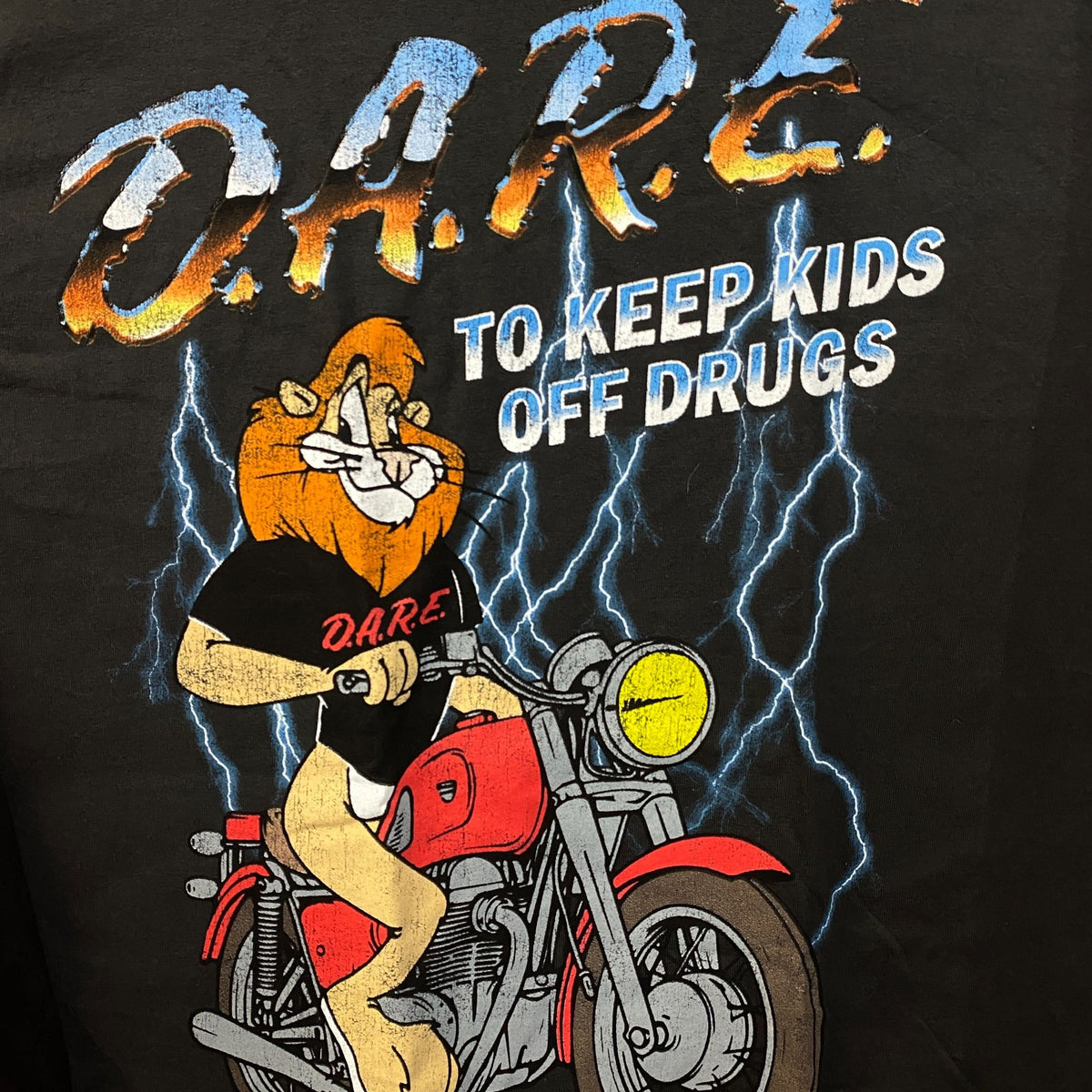 D.A.R.E. Lion Motorcycle Graphic T-Shirt Medium