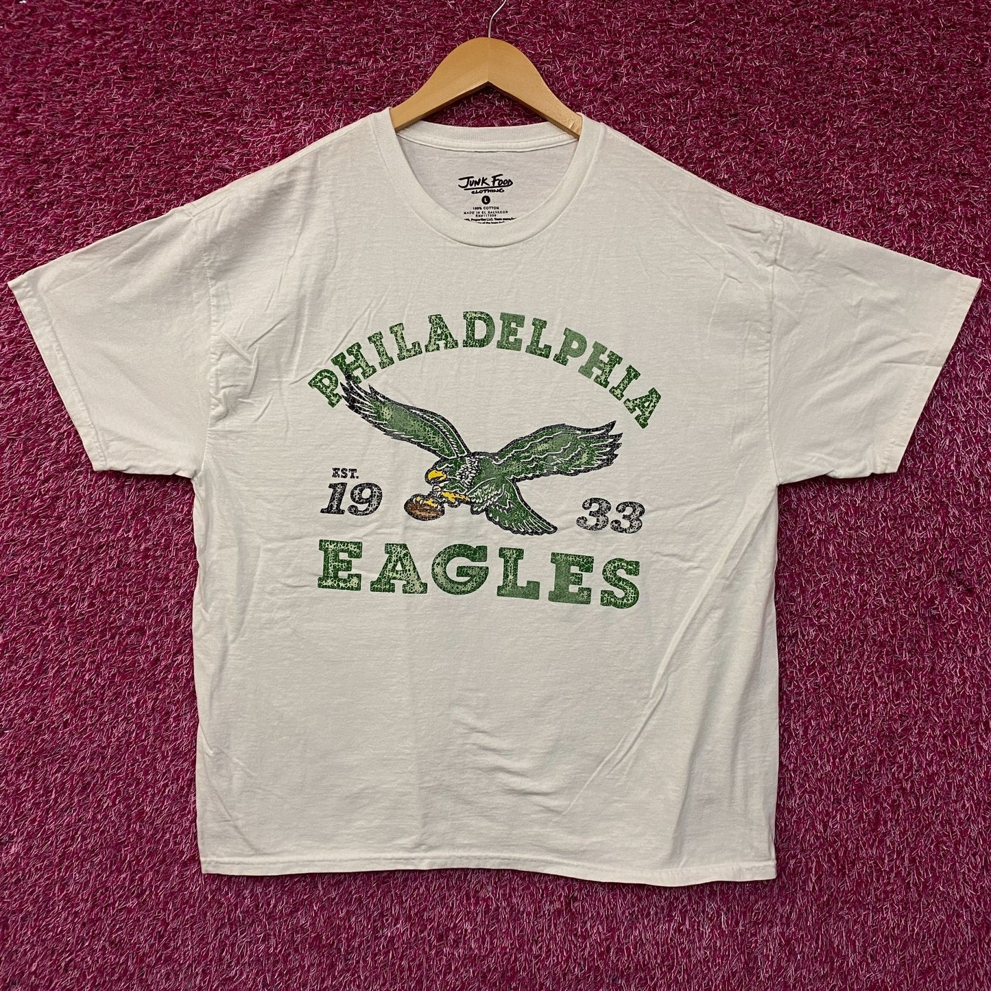 Junk Food Philadelphia Eagles Vintage Style Graphic T-Shirt Large