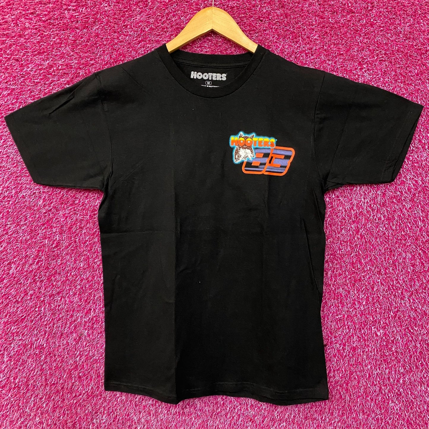 Hooters Racing Team 83 Delightfully Tacky Tailgate T-Shirt Medium