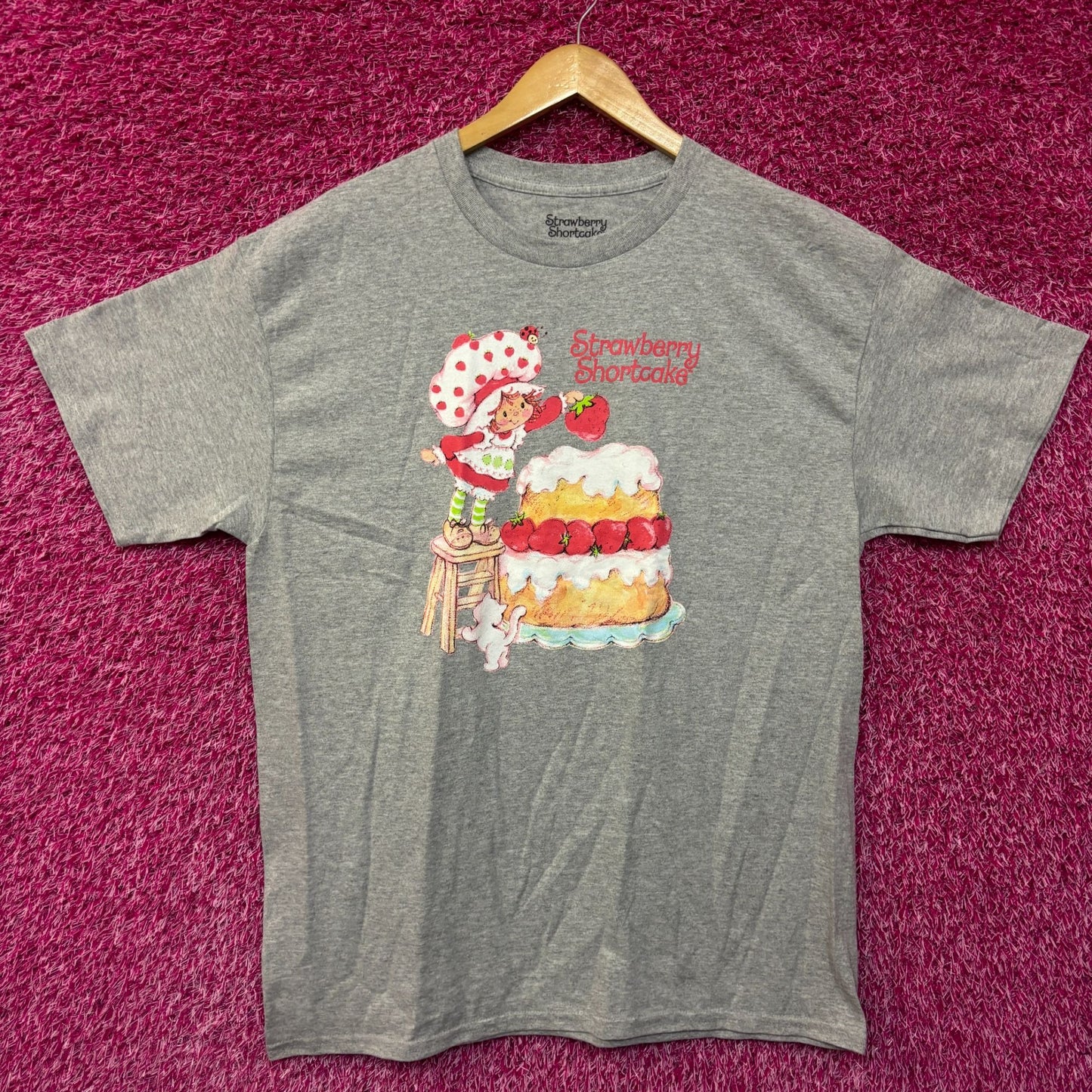 Strawberry Shortcake Cooking by The Book T-shirt size medium