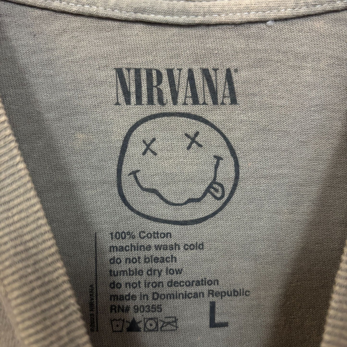 Nirvana Nevermind Smiley Face Mineral Wash Logo Tshirt size Large
