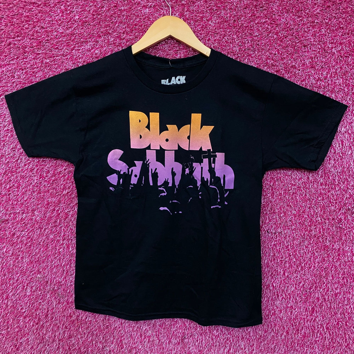 Black Sabbath Crowd Logo Heavy Metal Band T-Shirt XS