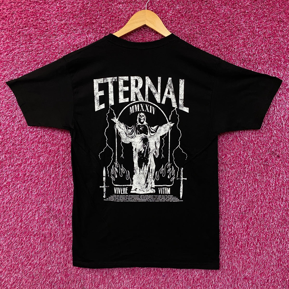 Fashion Nova Eternal Vivere Vitam Graphic Tee Medium