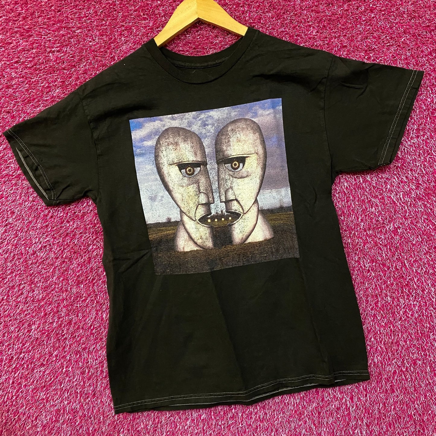 Pink Floyd The Division Bell Cover Art T-Shirt Medium