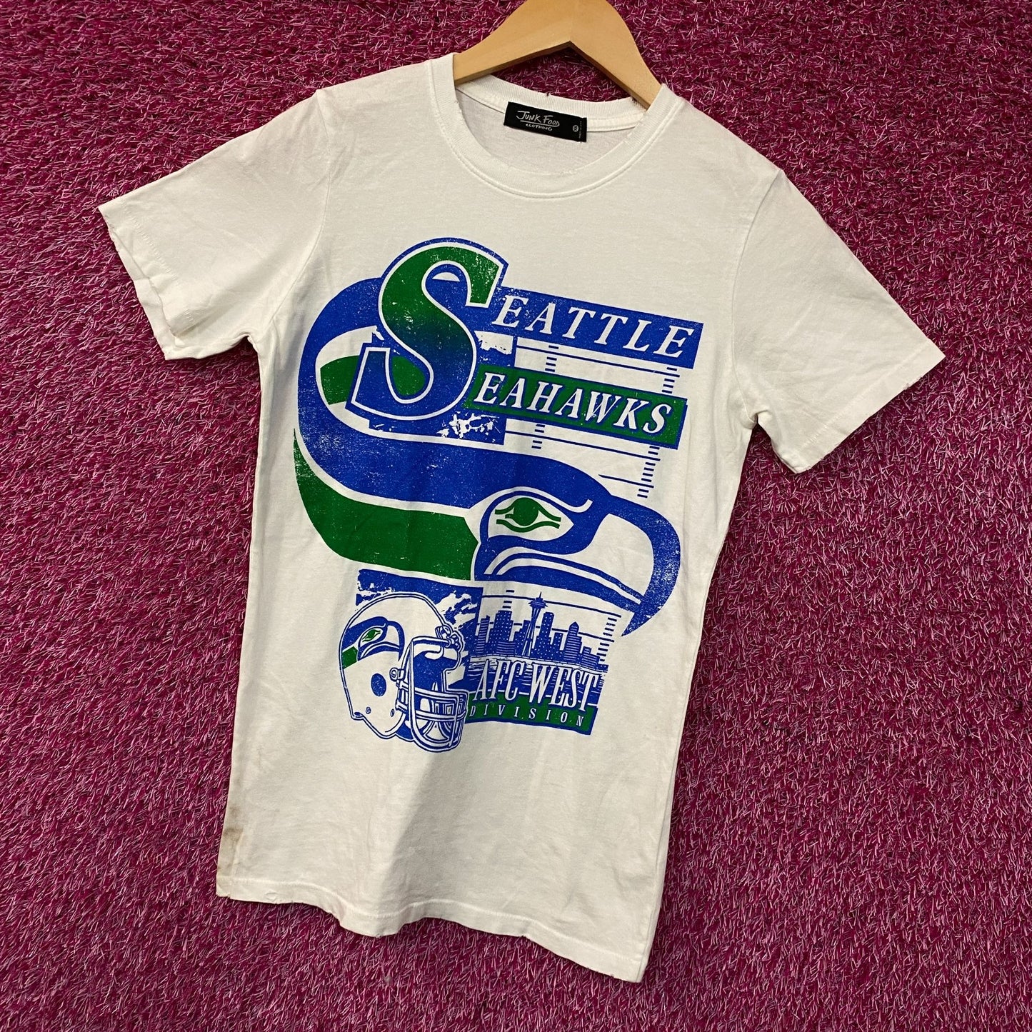 Junk Food Clothing Seattle Seahawks Elite Vintage Inspired Tee XS