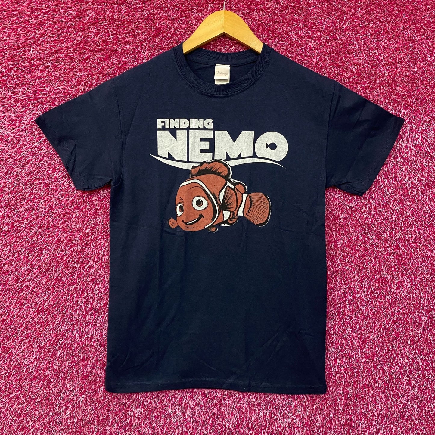 Disney Pixar Finding Nemo Movie T-Shirt Small