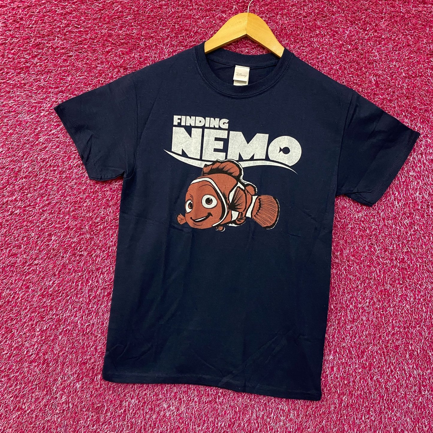 Disney Pixar Finding Nemo Movie T-Shirt Small