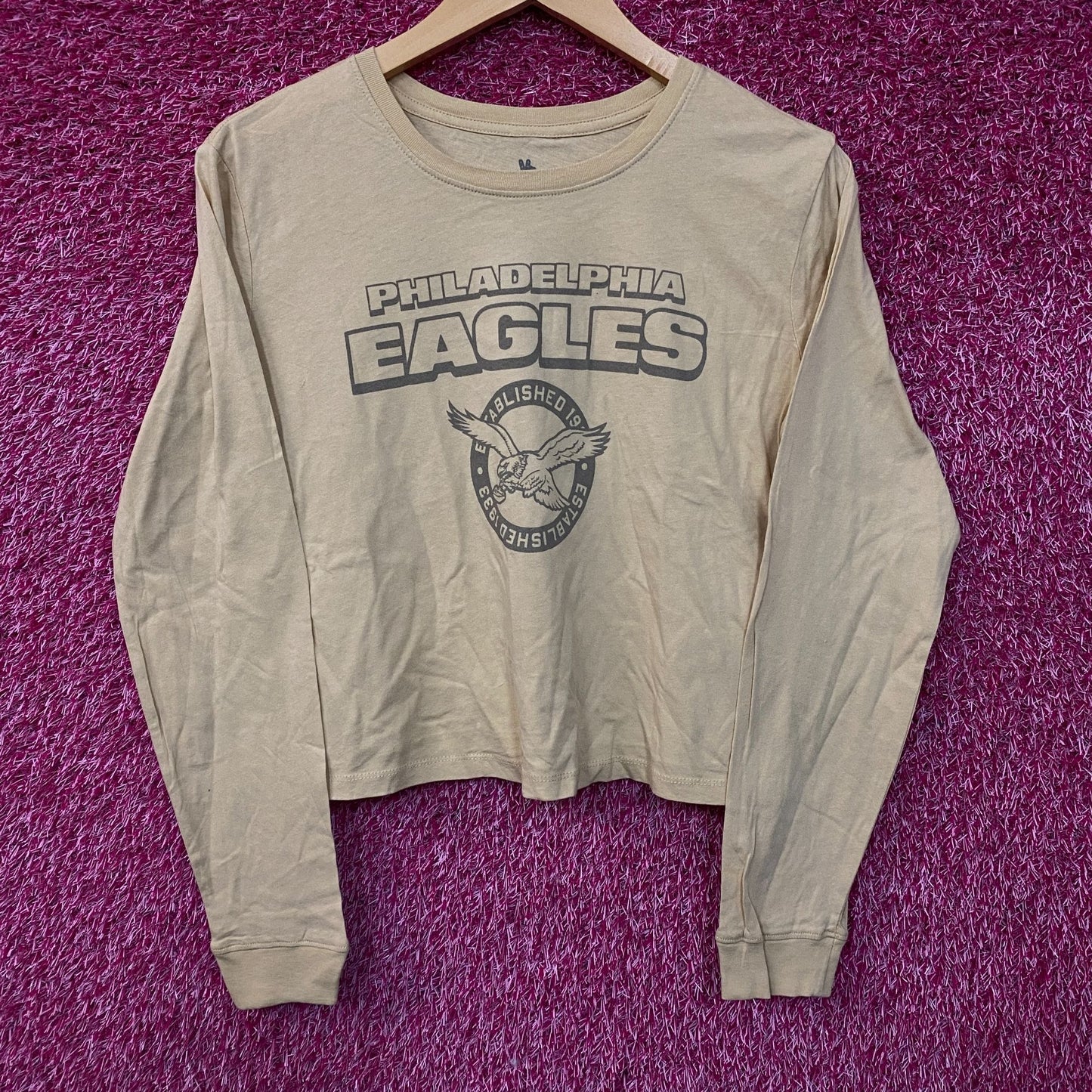 Junk Food Clothing Philadelphia Eagles Women's Brown Cropped Long-Sleeve Tee XS