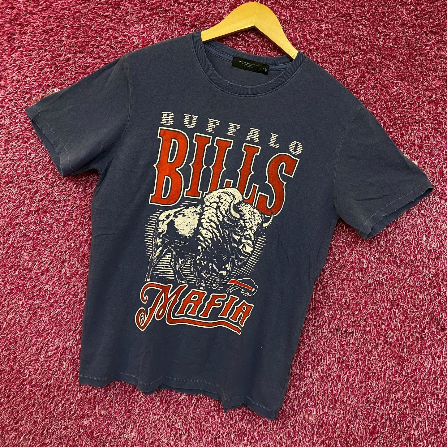 Junk Food Clothing Bills Mafia Vintage Style Graphic Tee Medium