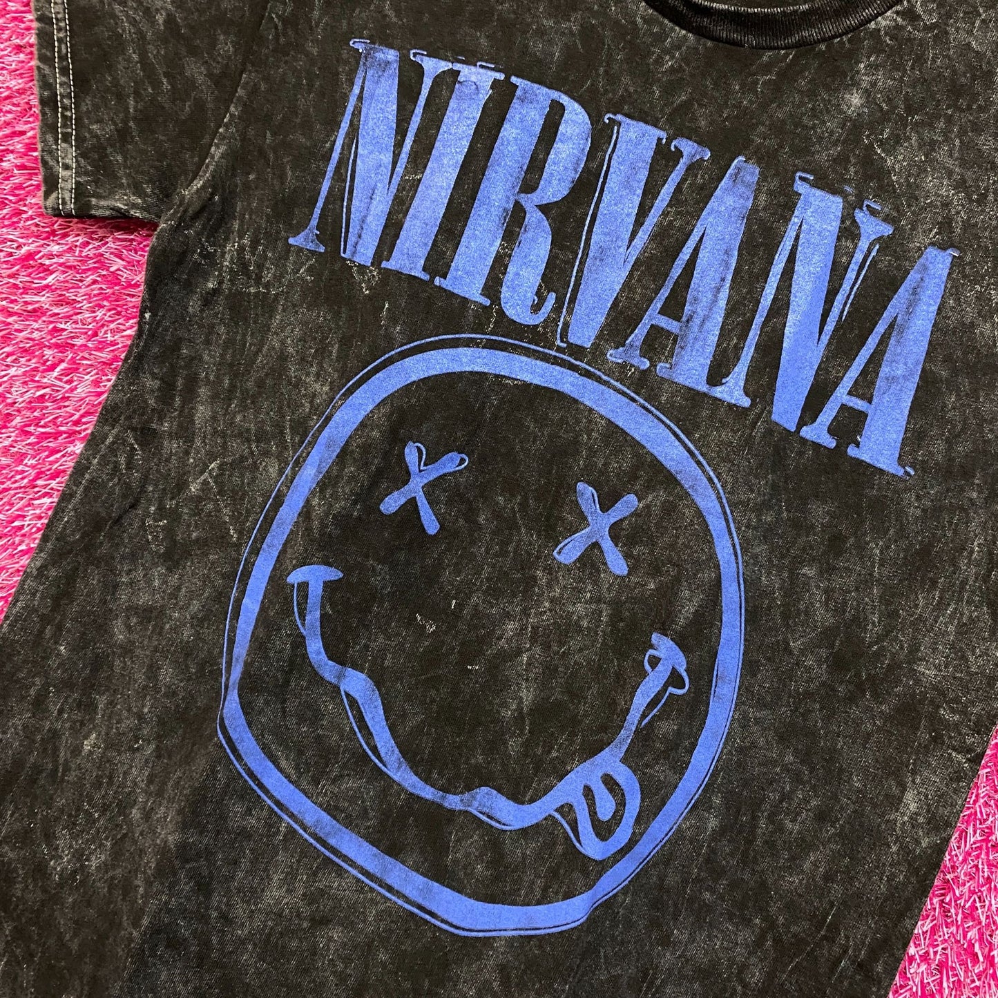 Nirvana Nevermind mineral Wash Grunge Tshirt size Small