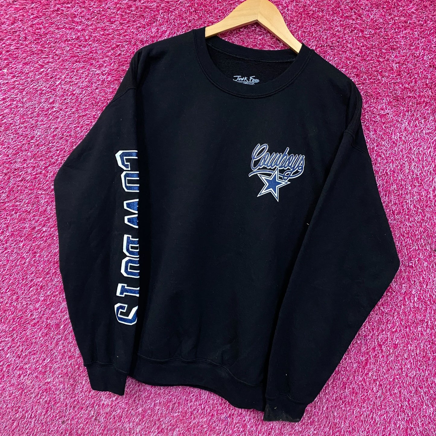 Dallas Cowboys Junk Food Clothing Glitter Helmet Crewneck Sweatshirt Medium