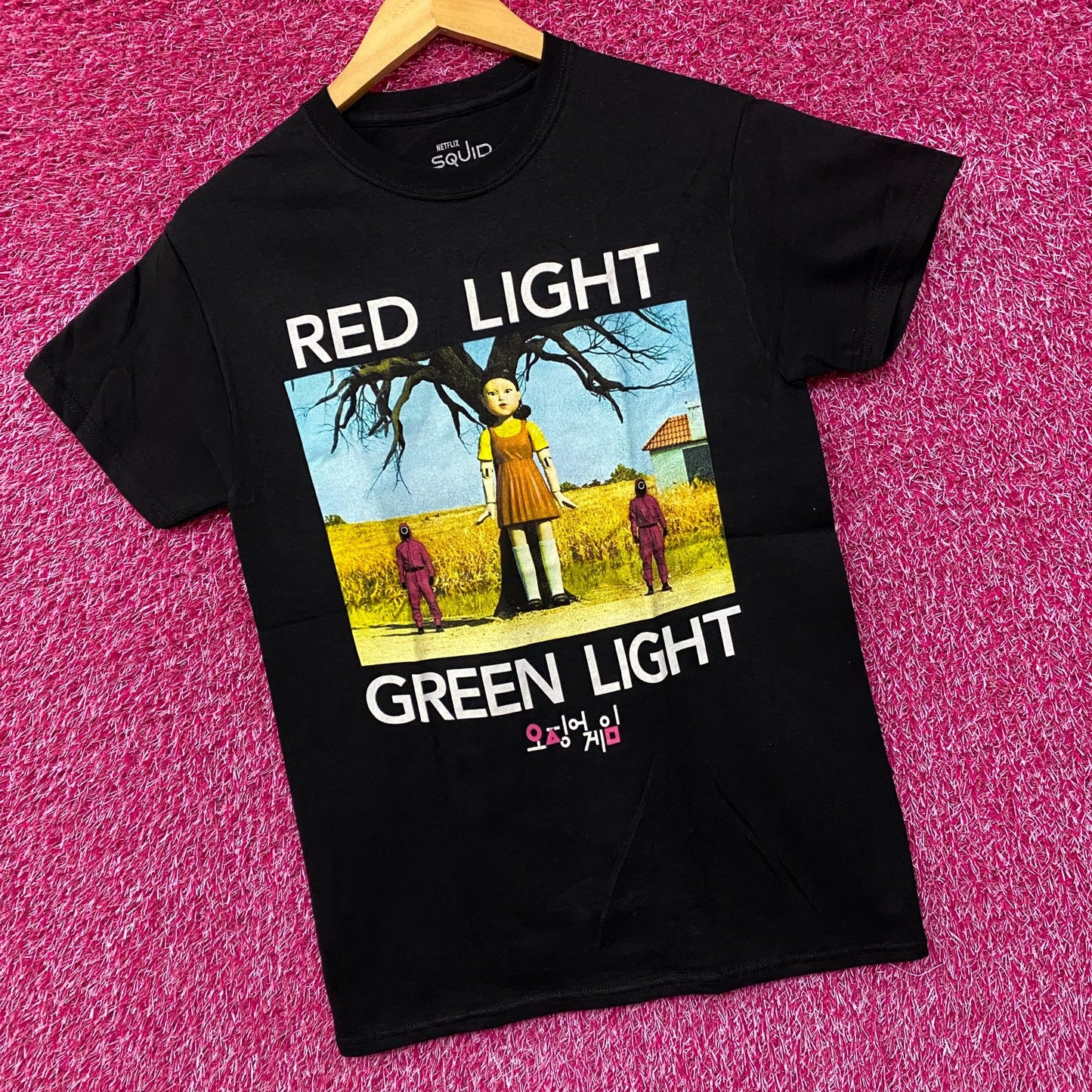 Squid Game Red Light Green Light Netflix Show T-Shirt Small