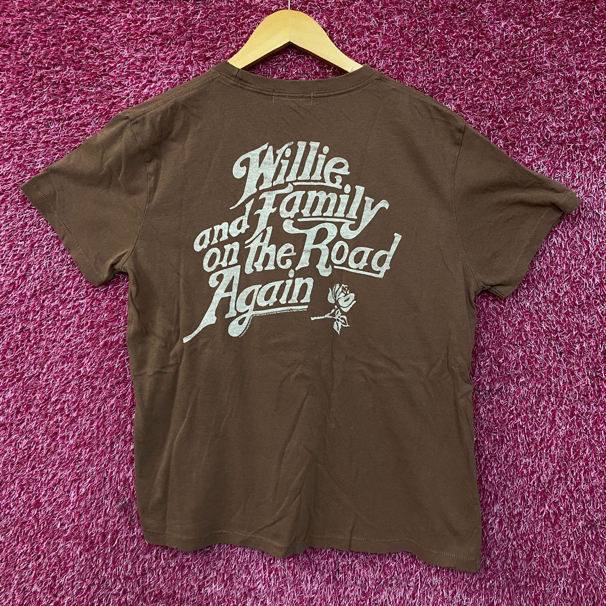Junk Food Clothing Willie Nelson and the Family Retro Style Women's Tee Medium