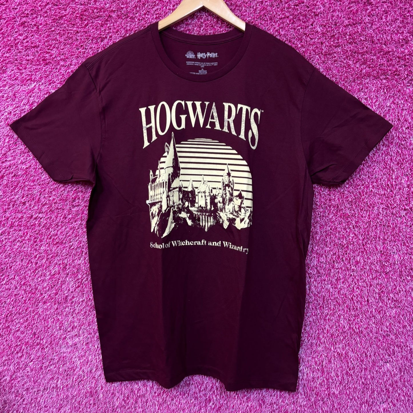 Hogwarts School of Witchcraft and Wizardry Tshirt size XL