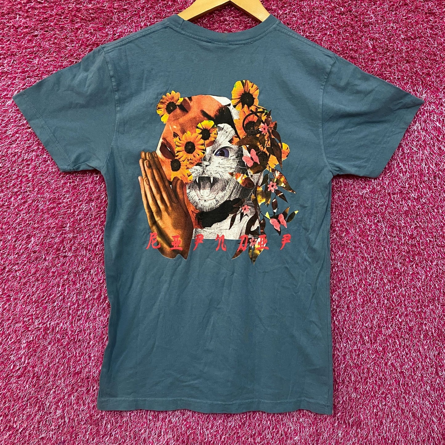 RIPNDIP Lord Nermal Praying Flowers Tshirt Small