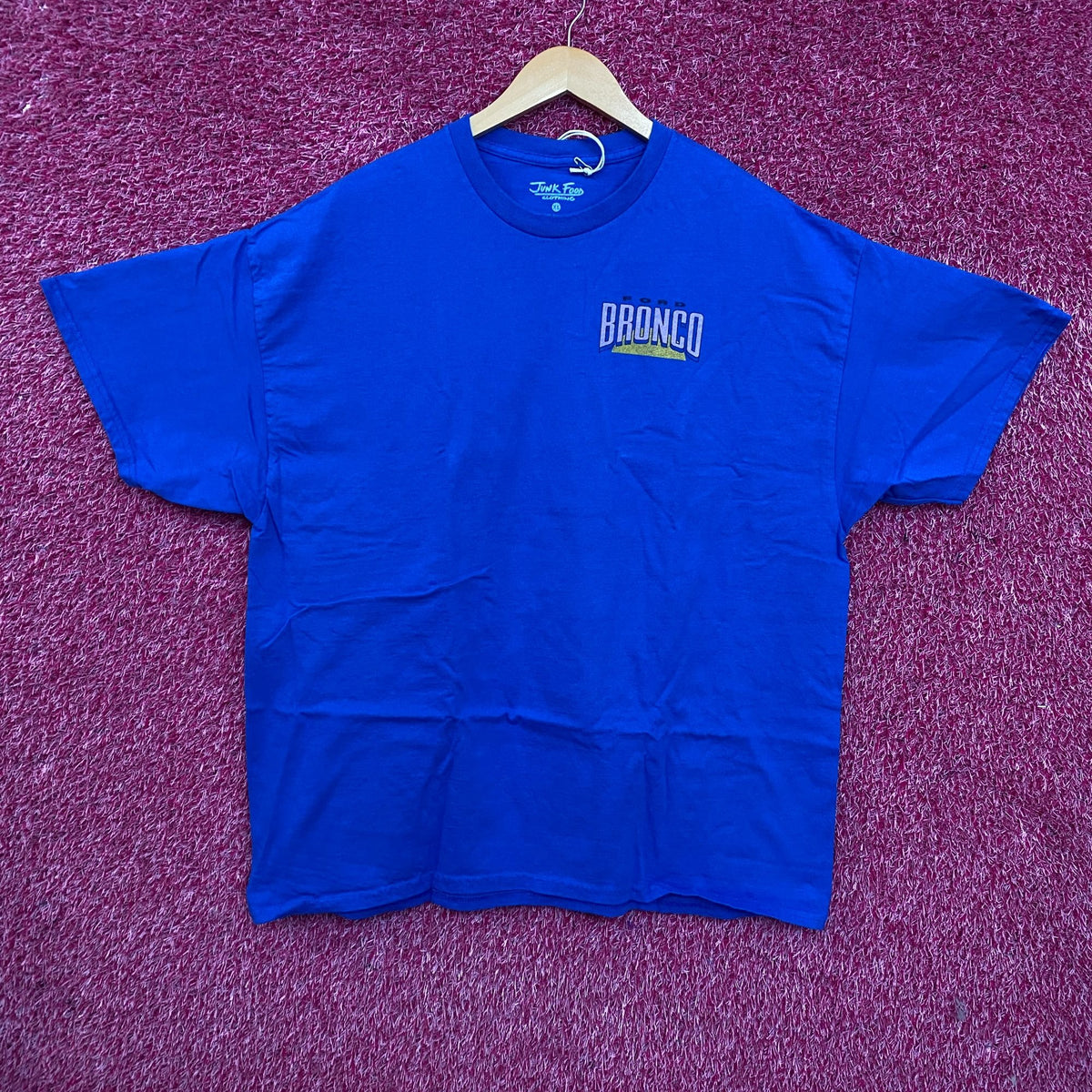 Ford Bronco Born Wild T-shirt size XL