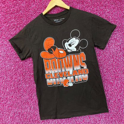 Junk Food x NFL Disney Mickey Mouse Kick Back Browns Cleveland Brown Shirt XS
