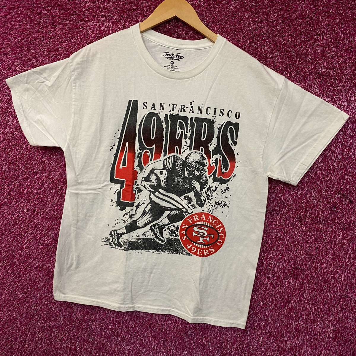Junk Food Clothing NFL San Francisco 49ers Rushing Flea Market T-Shirt Medium
