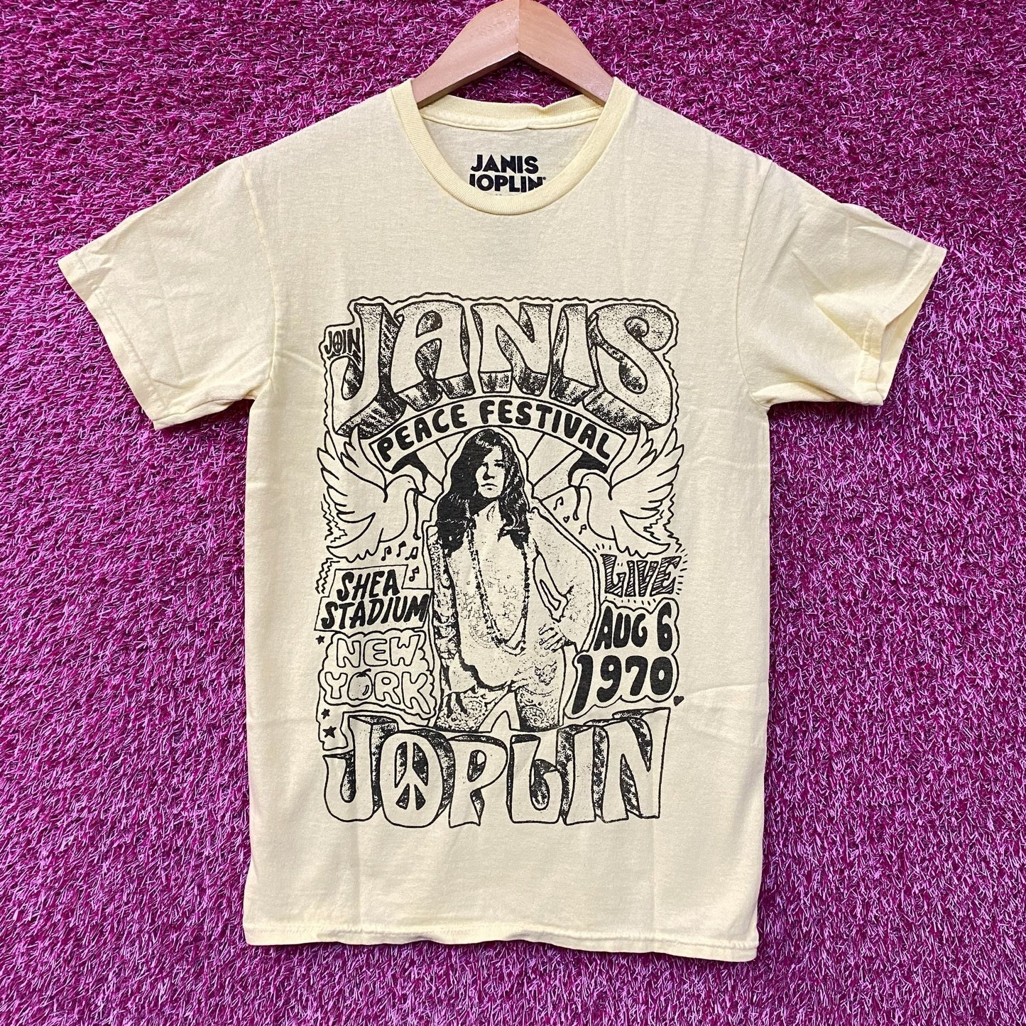 Janis Joplin Peace Festival Shea Stadium '70 T-Shirt Extra Small