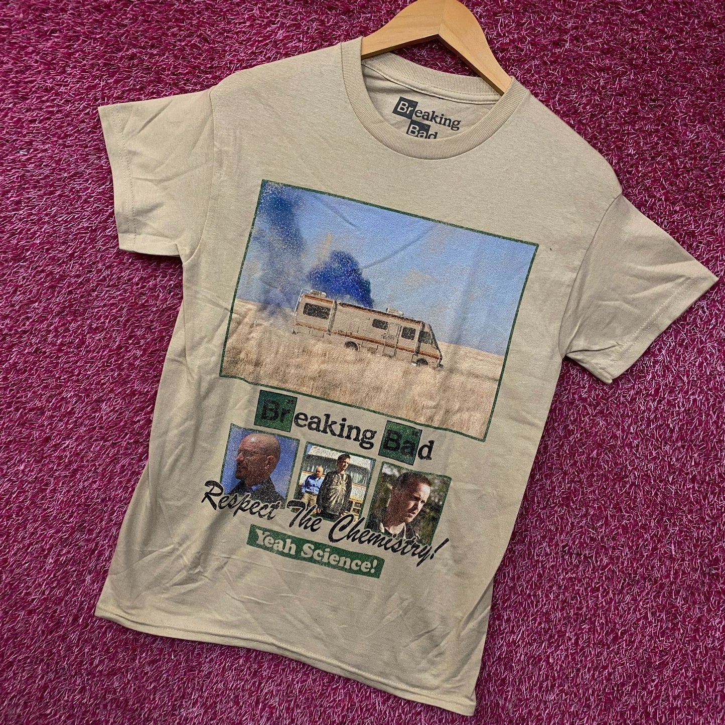 Breaking Bad Respect The Chemistry Yeah Science Graphic T-Shirt Small