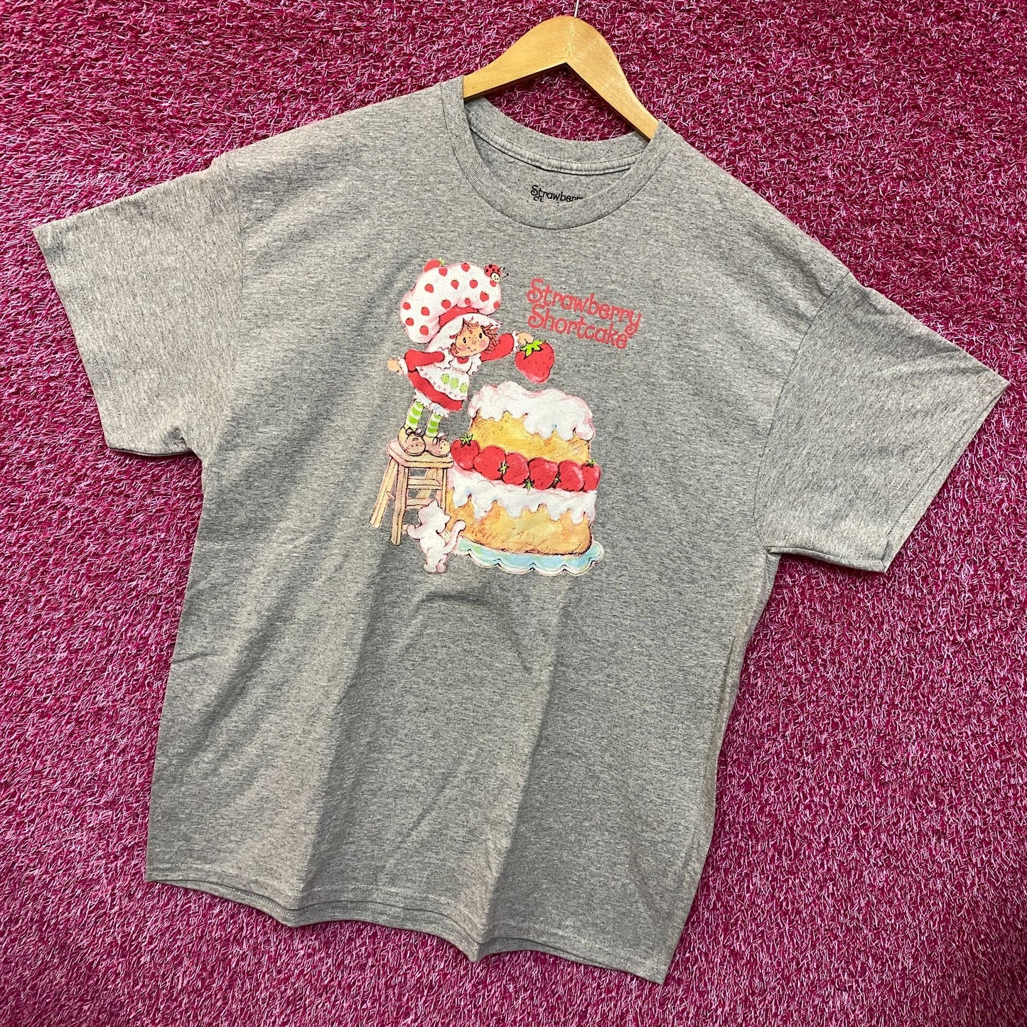 Strawberry Shortcake & Custard Giant Pastry Cartoon Tee L