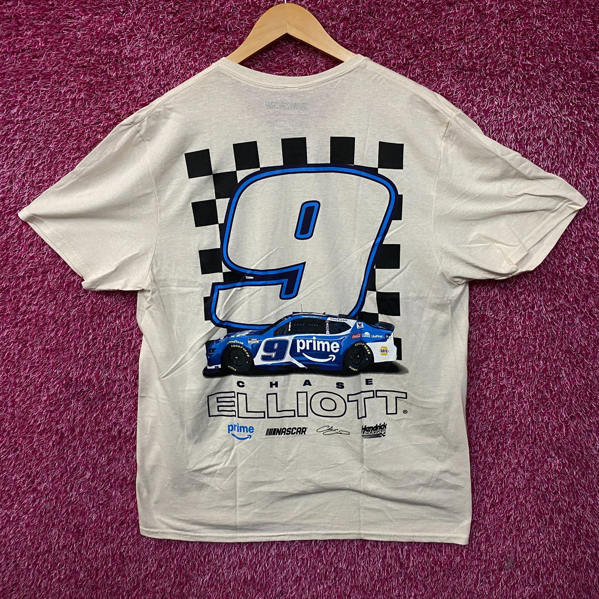 NASCAR - Chase Elliott #9 Prime - Hendrick Motorsports Graphic T-Shirt Large