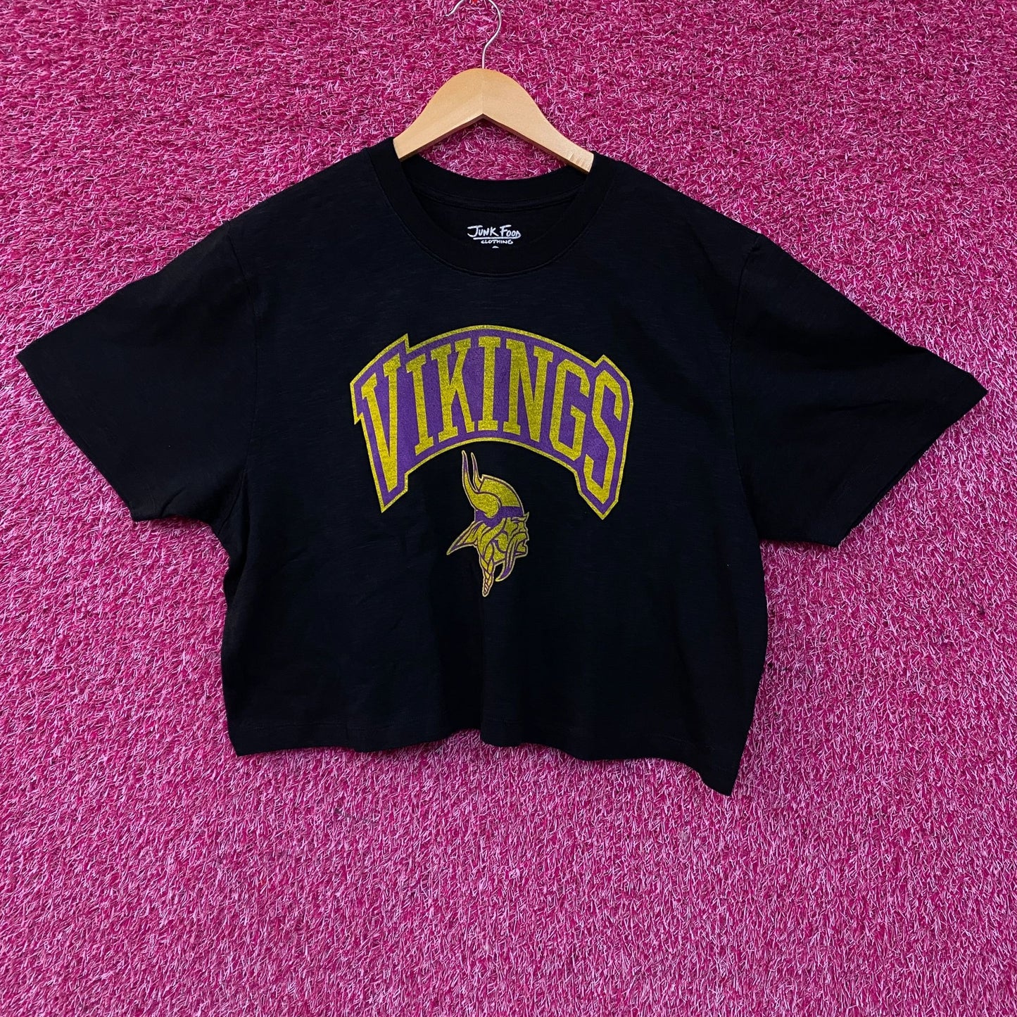 Junk Food Clothing Minnesota Vikings Women's Mock Neck Crop Tee 2XL