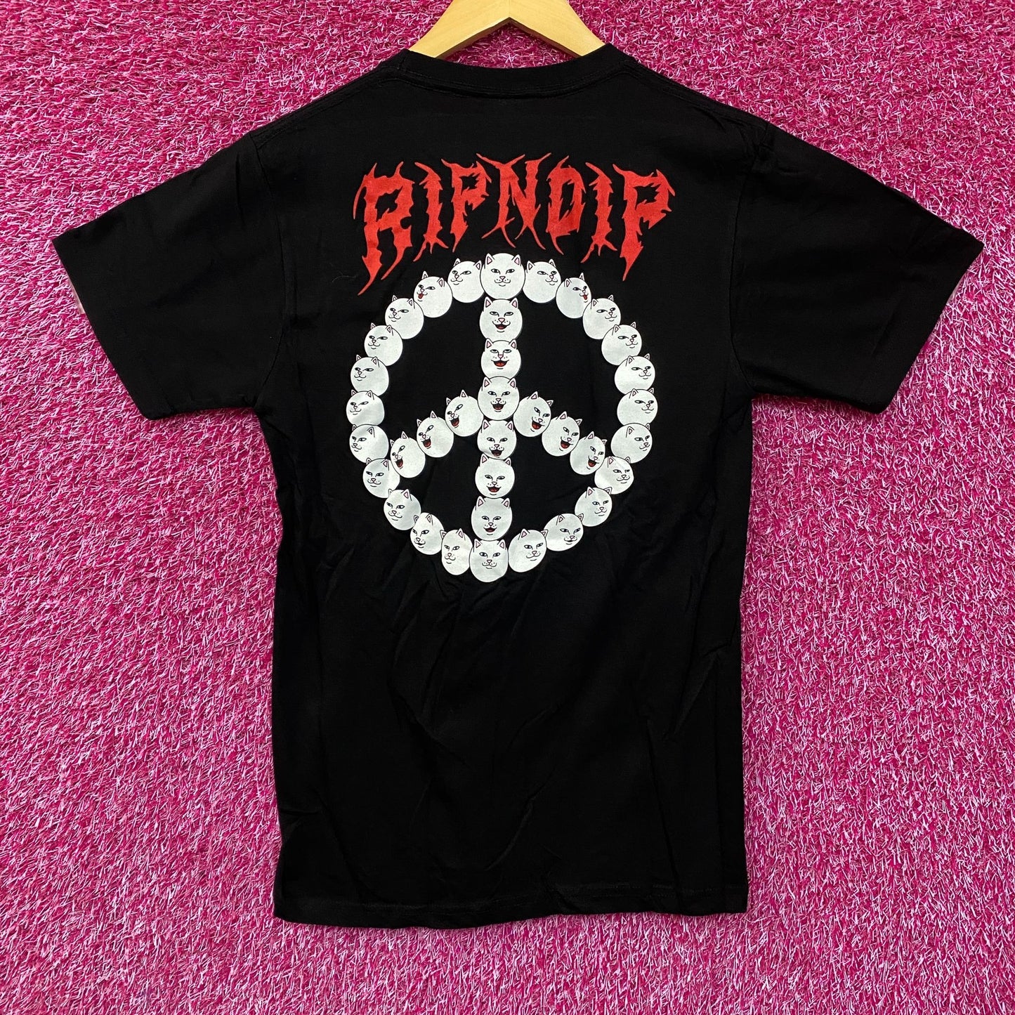 RIPNDIP Expression Peace Sign Lord Nermal T-Shirts Small