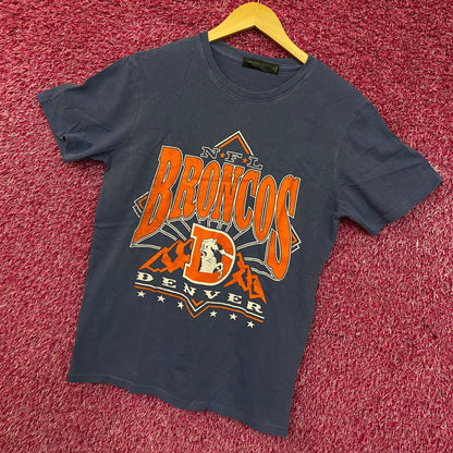 NFL Denver Broncos Peak Graphic Women's T-Shirt Medium