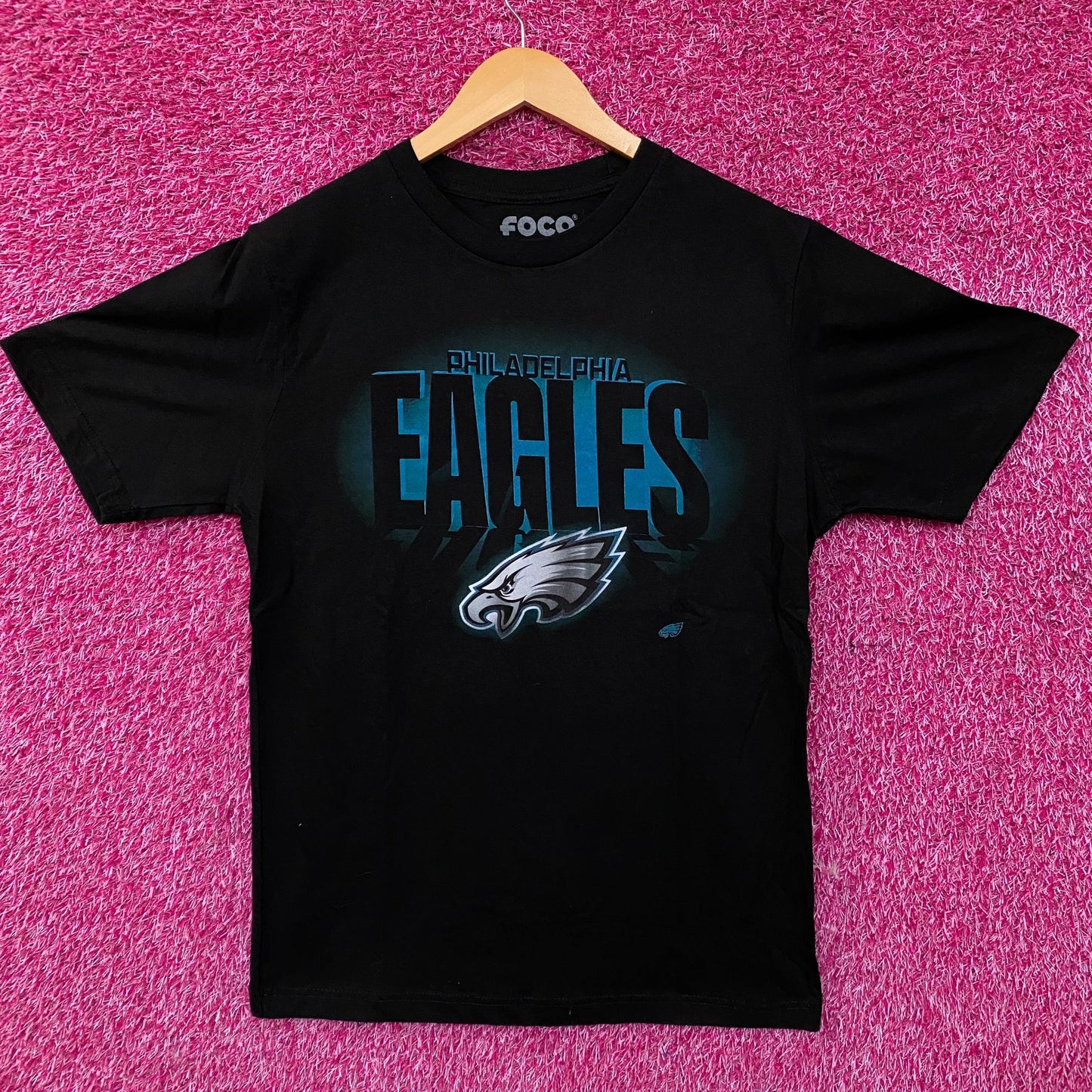 FOCO NFL Philadelphia Eagles Team Logo Graphic T-Shirt Medium