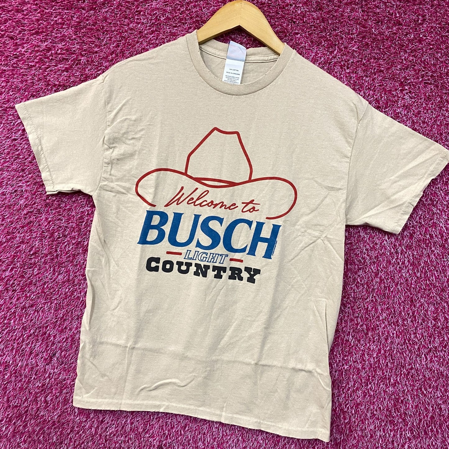 Welcome to Busch Light Country Cowboy Hat Beige T-Shirt Small