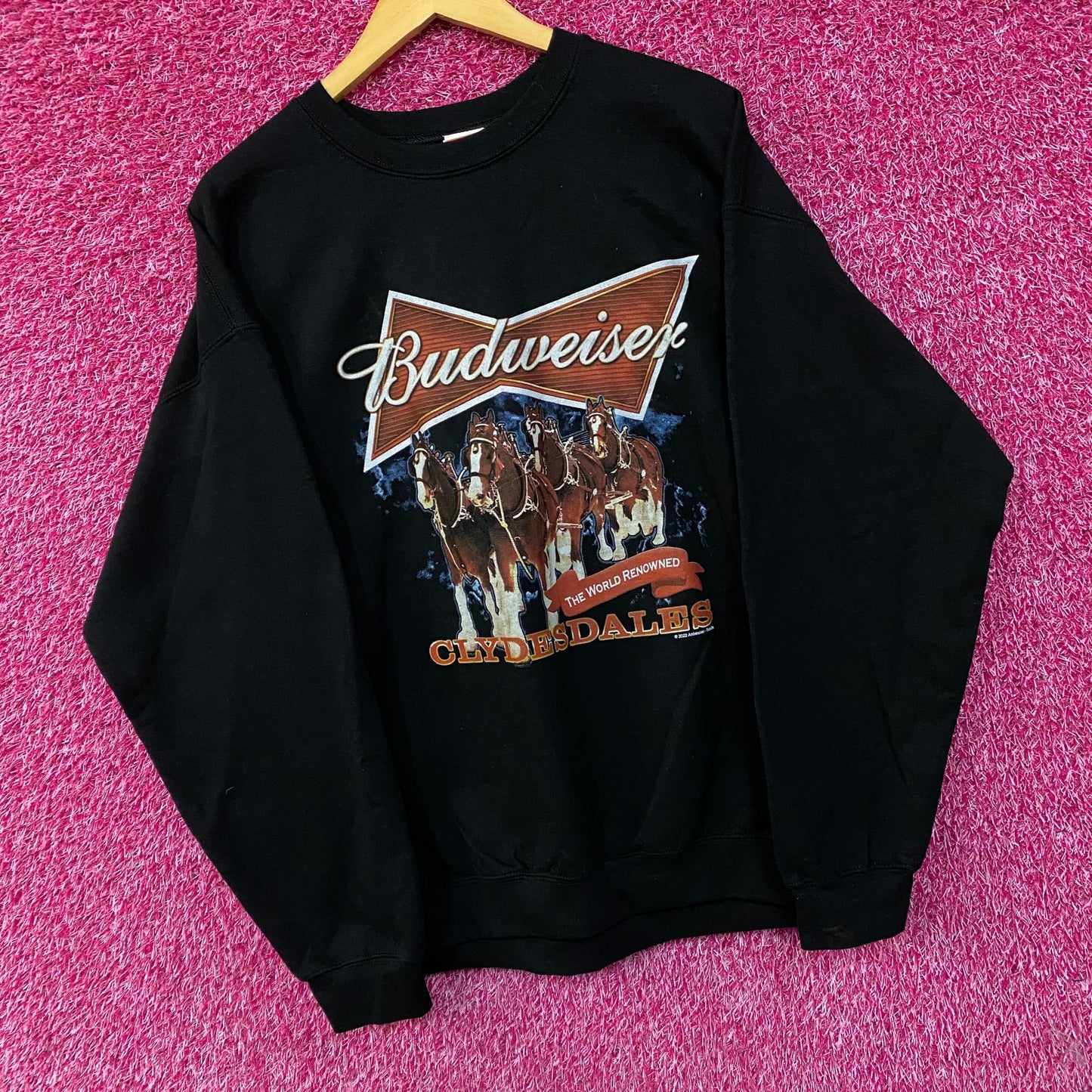 Junk Food Budweiser Clydesdales Beer Crewneck Sweater Large