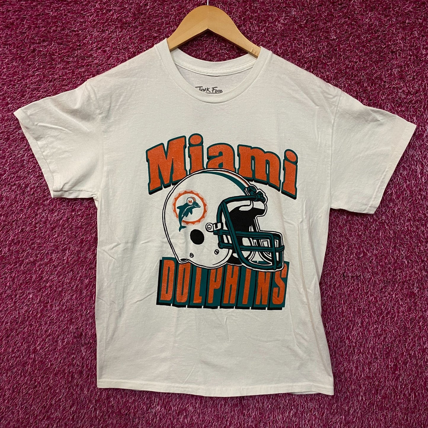 Junk Food NFL Miami Dolphins Throwback Helmet Logo T- Shirt Small