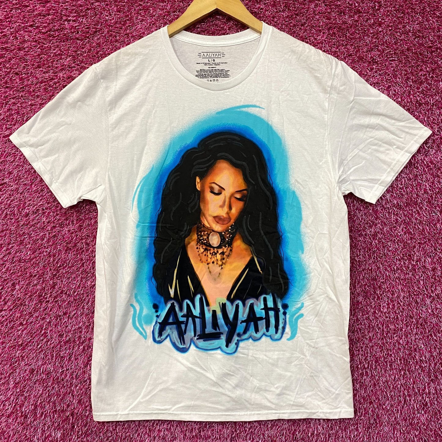 Aaliyah Queen of RnB Airbrush Music Tshirt Size Large