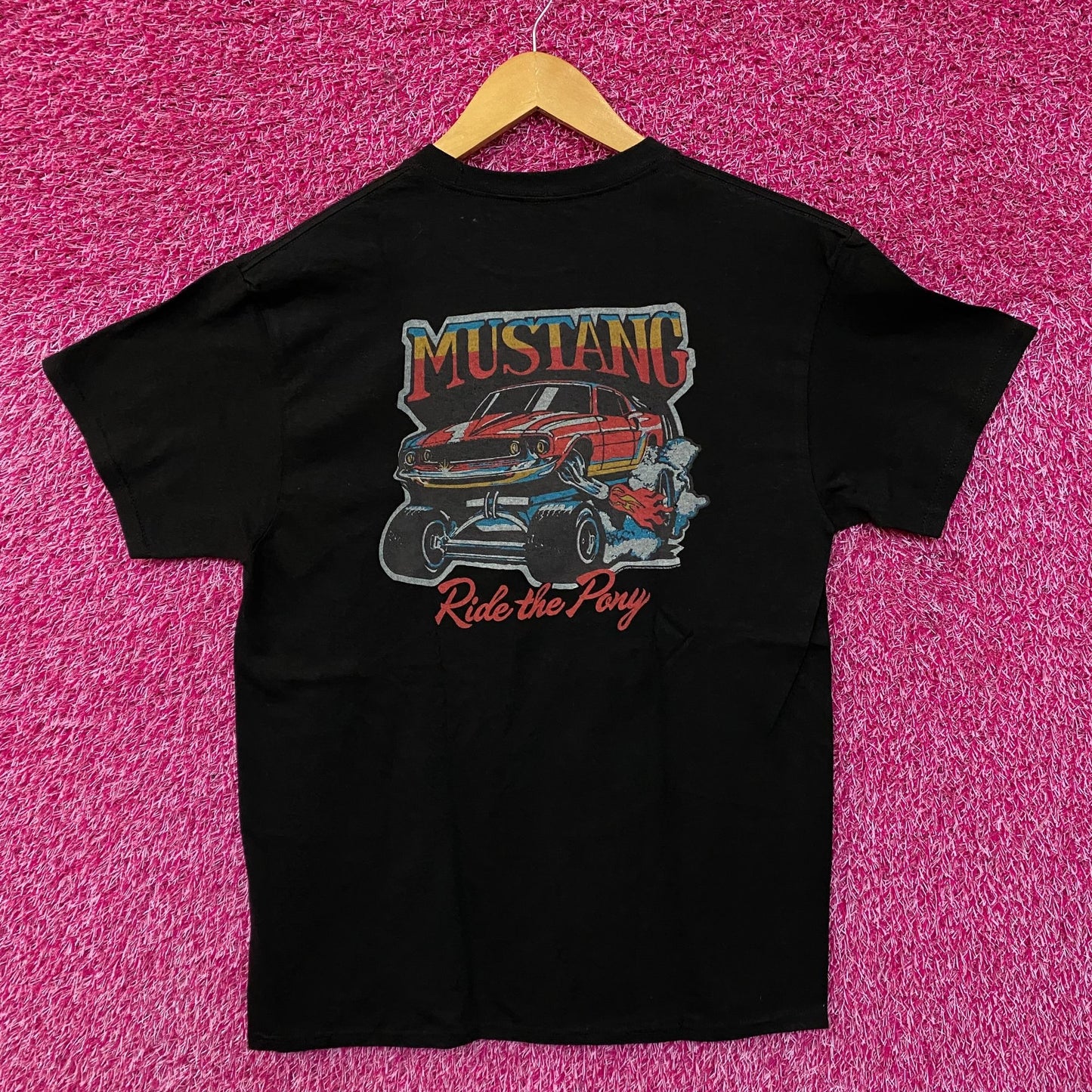 Mustang Ride the Pony Tshirt size medium