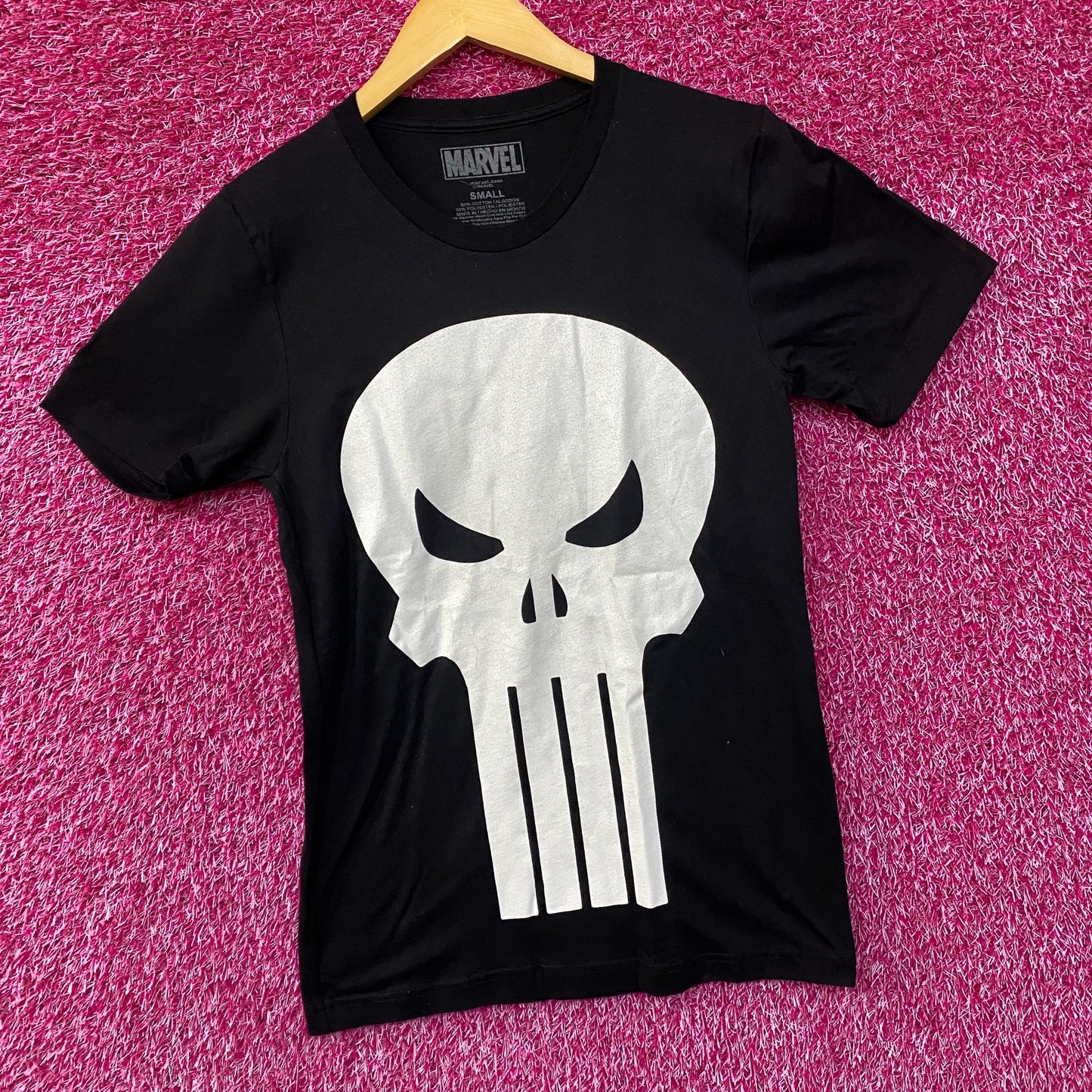 Marvel The Punisher Skull Logo Graphic T-Shirt Small