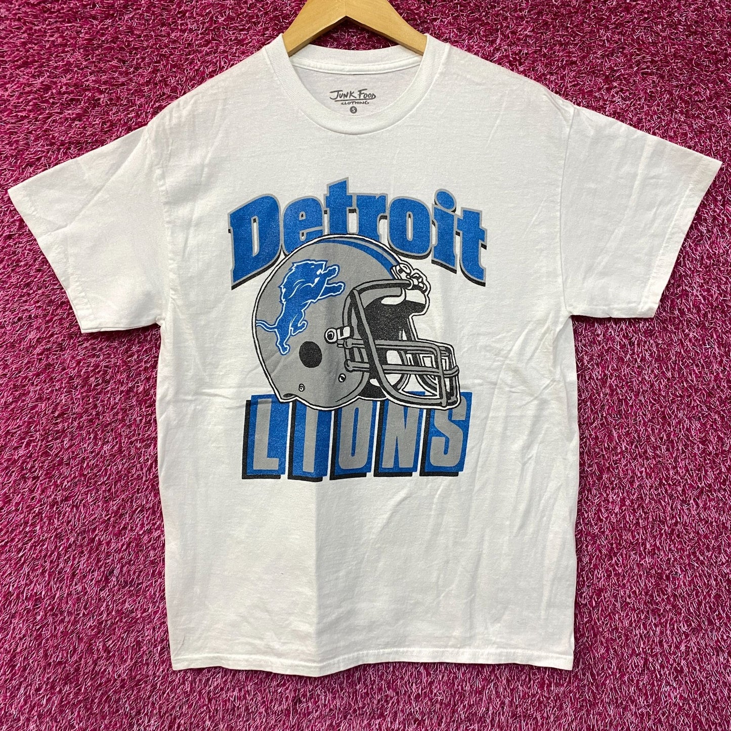 Junk Food Clothing NFL Detroit Lions Throwback Helmet Logo T-Shirt Small