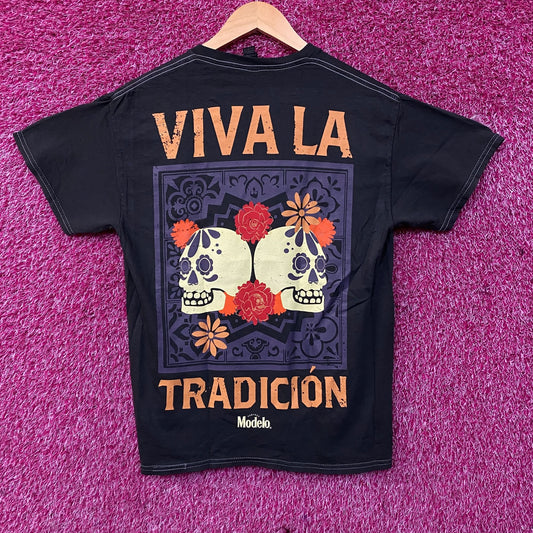 Modelo Dia De Los Muertos Viva La Tradicion Tshirt size medium