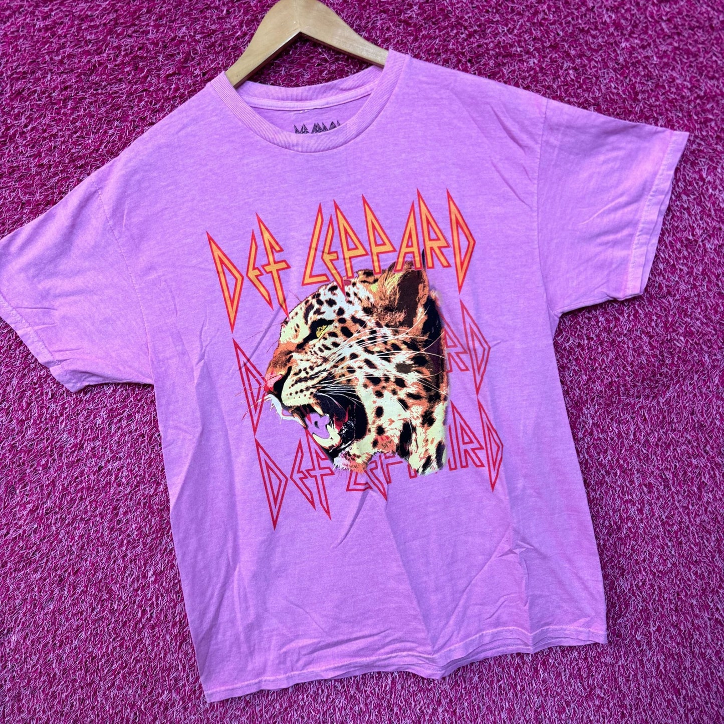 Def Leppard Animal Realistic Leopard Heavy Metal Band Tee M