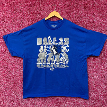 Junk Food Dallas Mavericks Break Through Basketball T-Shirt XL