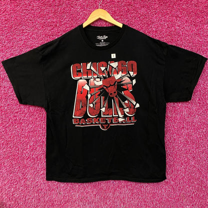 Junk Food Clothing Chicago Bulls Break Through Graphic T-Shirt XL