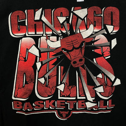 Junk Food Clothing Chicago Bulls Break Through Graphic T-Shirt XL