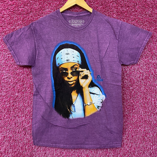 Aaliyah Princess Of RnB Airbrush Graphic T-Shirt Small