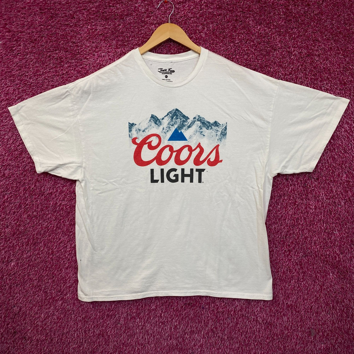 Coors Light Mountain Range Tshirt size XL