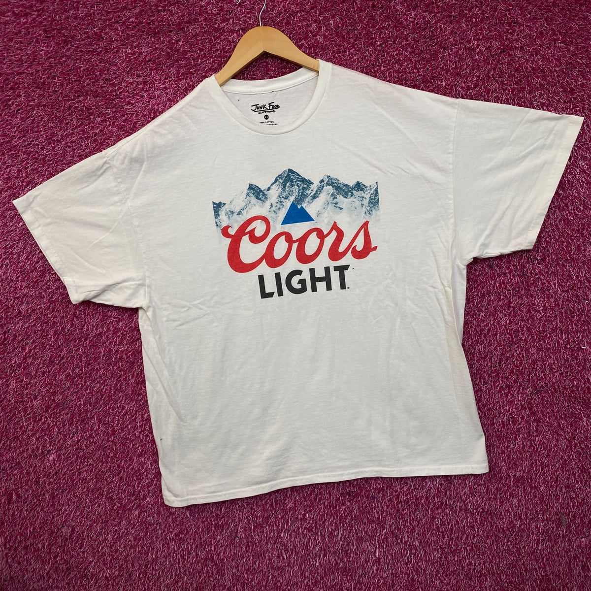 Coors Light Mountain Range Tshirt size XL