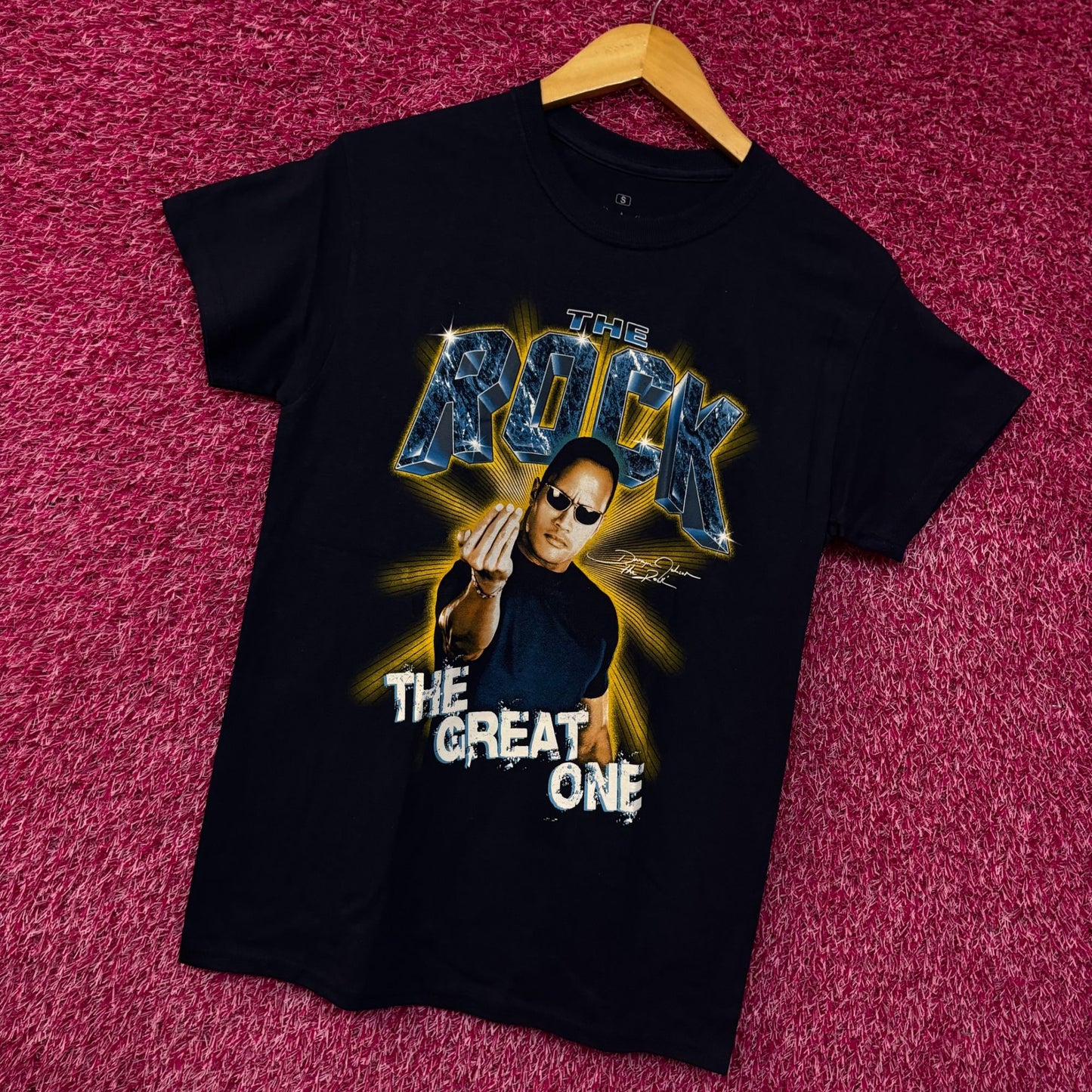 WWE Dwayne The Rock Johnson The Great One Navy T-Shirt Small