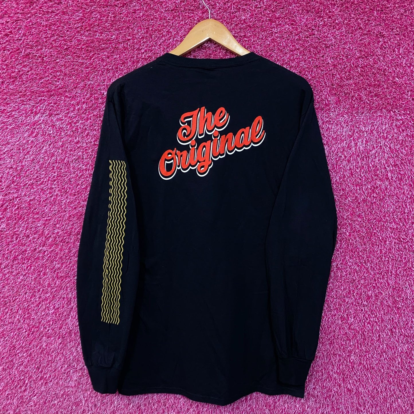 Cup noodles LS shirt size medium